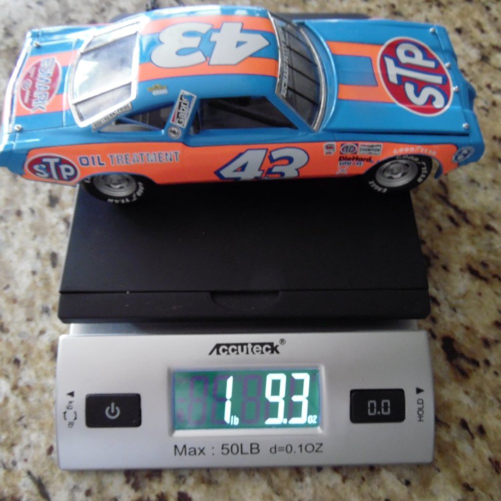 RICHARD PETTY FRANKLIN MINT #43 METAL CAR COLLECTIBLE VINTAGE